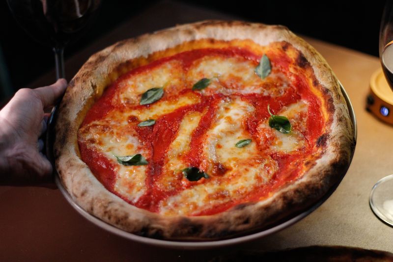 anthony's coal fired pizza - Margherita Classic